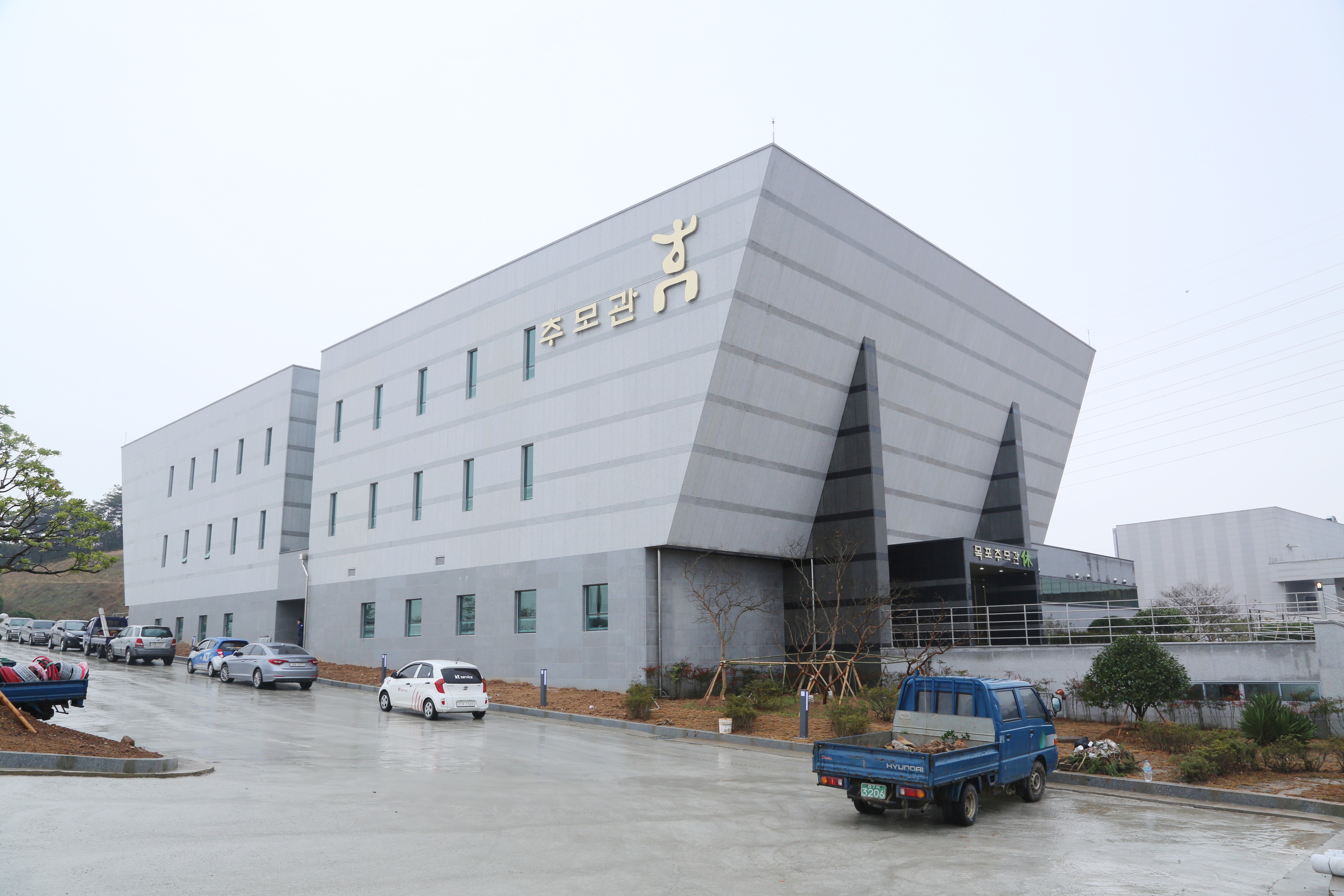 E하늘 보건복지부 장사정보서비스 포털 제공 이미지 - 추모관외관