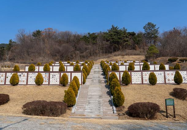 E하늘 보건복지부 장사정보서비스 포털 제공 이미지 - 신림덕화공설묘지
