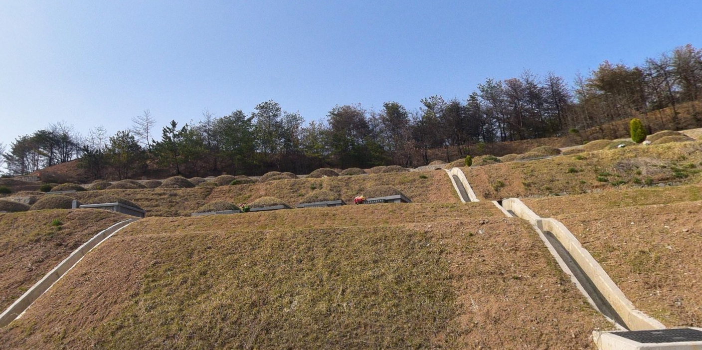 E하늘 보건복지부 장사정보서비스 포털 제공 이미지 - 죽변화성리공설묘지