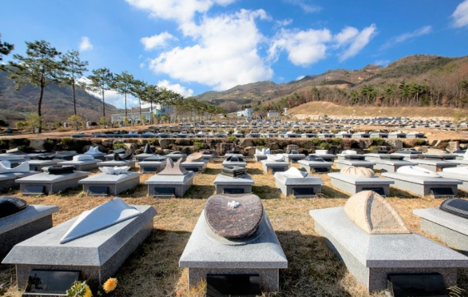 E하늘 보건복지부 장사정보서비스 포털 제공 이미지 - 천주교하늘공원 봉안묘