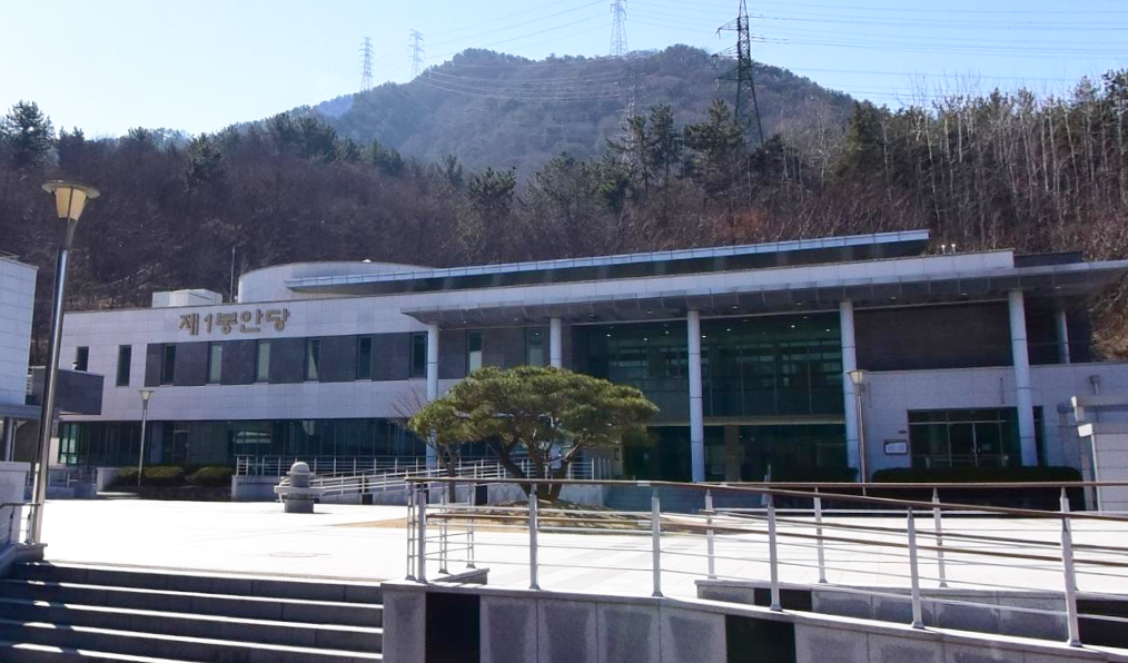 E하늘 보건복지부 장사정보서비스 포털 제공 이미지 - 창원시립상복공원 봉안담